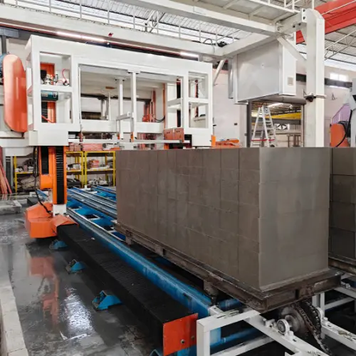 Selbstisolierende Blockausrüstung ist gut für Trocken- oder Nassschnitt geeignet Unser Unternehmen hat eine neue 360-Grad-Drehsäge entwickelt